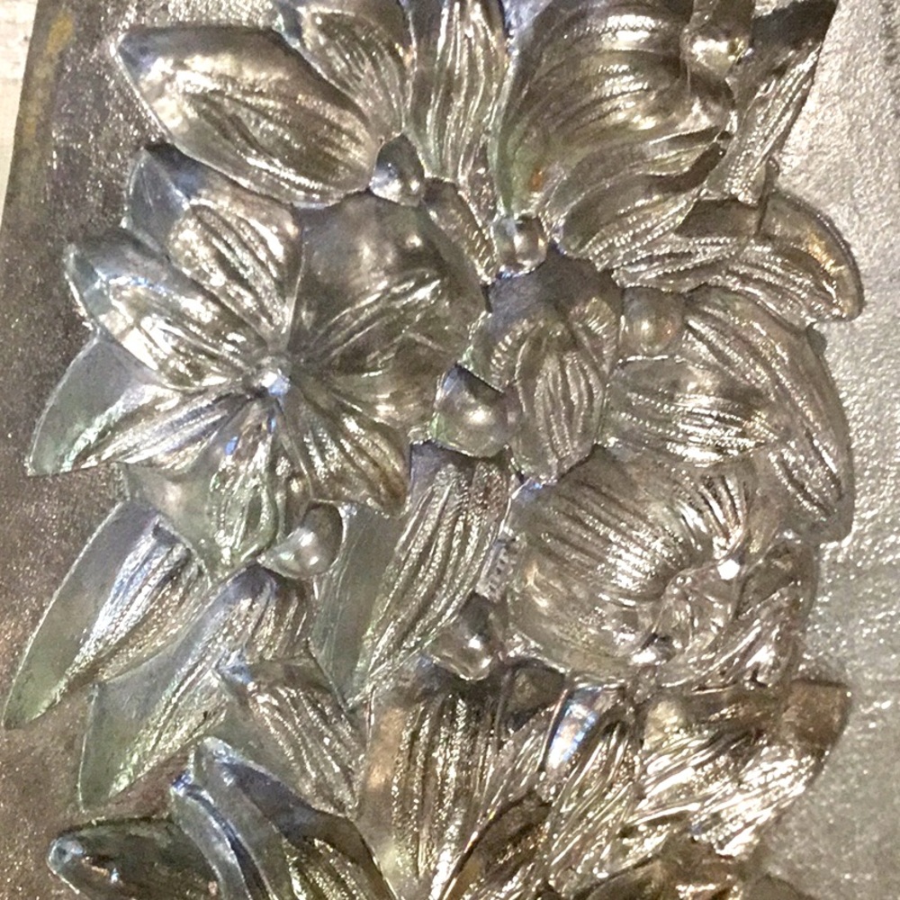Antique Floral Metal Chocolate Mould #457 - Picture 5 of 5